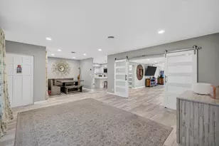 1570 NE 30th Pl, Oakland Park, FL 33334 - Photo 6