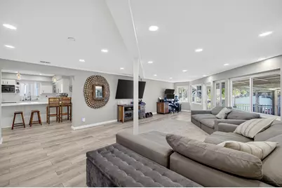 1570 NE 30th Place, Oakland Park, FL 33334 - Photo 12