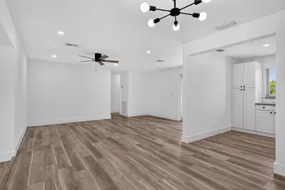 9971 Dogwood Avenue, Palm Beach Gardens, FL 33410 - Photo 6