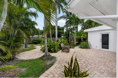 9971 Dogwood Avenue, Palm Beach Gardens, FL 33410 - Photo 16