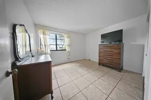 20860 San Simeon Way, Miami, FL 33179 - Photo 12