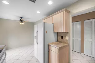 3 Stratford Dr E, Boynton Beach, FL 33436 - Photo 12