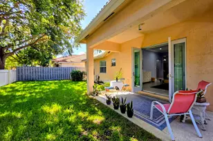 14013 N Cypress Cove Cir, Davie, FL 33325 - Photo 6