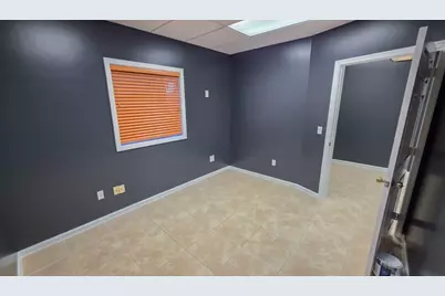 2775 Vista Parkway, West Palm Beach, FL 33411 - Photo 2