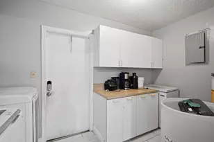 1301 SW 75th Ave, North Lauderdale, FL 33068 - Photo 10
