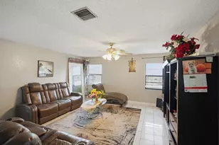 1301 SW 75th Ave, North Lauderdale, FL 33068 - Photo 4