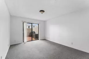 612 Executive Center Dr, West Palm Beach, FL 33401 - Photo 22