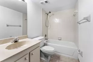 612 Executive Center Dr, West Palm Beach, FL 33401 - Photo 20