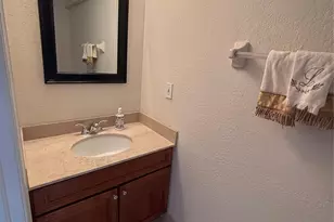 451 NE 1st St, Pompano Beach, FL 33060 - Photo 10