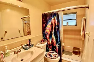 9500 NW 70th St, Tamarac, FL 33321 - Photo 6