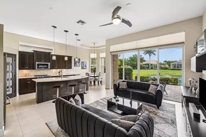 8769 Via Grande E, Wellington, FL 33411 - Photo 16