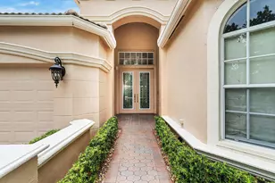 8769 Via Grande E, Wellington, FL 33411 - Photo 4