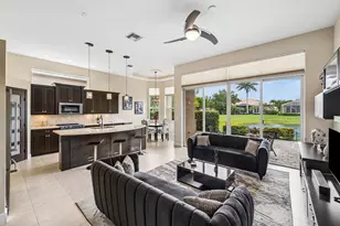 8769 Via Grande E, Wellington, FL 33411 - Photo 12