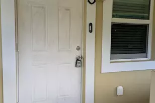 8718 NW 35th St, Coral Springs, FL 33065 - Photo 2