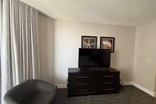 17375 Collins Ave, Sunny Isles Beach, FL 33160 - Photo 22
