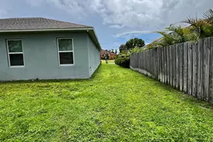 1425 SW Vicuna Ln, Port Saint Lucie, FL 34953 - Photo 18
