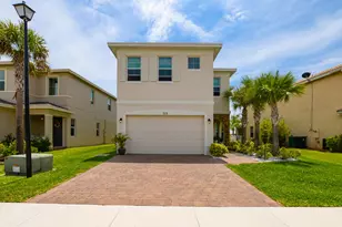 713 NW Leonardo Cir, Port Saint Lucie, FL 34986 - Photo 1
