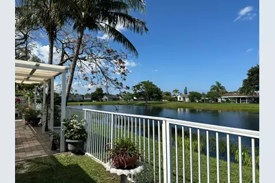 8070 Rose Marie Avenue E, Boynton Beach, FL 33472 - Photo 16