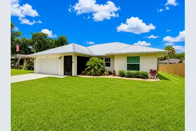 1133 37th Avenue SW, Vero Beach, FL 32968 - Photo 1