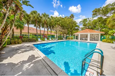 4107 Carriage Drive #K2, Pompano Beach, FL 33069 - Photo 32