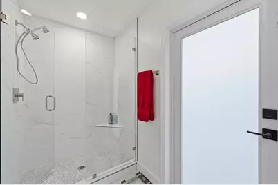141 SE 8th Street, Pompano Beach, FL 33060 - Photo 12