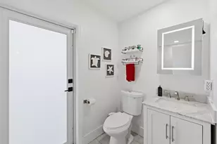 141 SE 8th St, Pompano Beach, FL 33060 - Photo 30