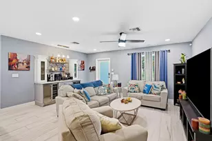 141 SE 8th St, Pompano Beach, FL 33060 - Photo 6
