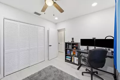 141 SE 8th Street, Pompano Beach, FL 33060 - Photo 16