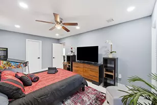 141 SE 8th St, Pompano Beach, FL 33060 - Photo 28