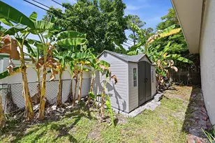 141 SE 8th St, Pompano Beach, FL 33060 - Photo 42