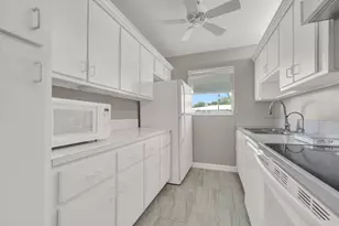 185 High Point Terrace E, Delray Beach, FL 33445 - Photo 6