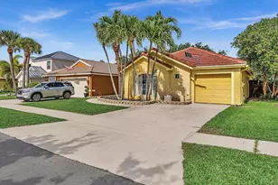 7559 Savannah Ln, Lake Worth, FL 33463 - Photo 2