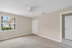 1256 NW Bentley Cir, Port Saint Lucie, FL 34986 - Photo 18