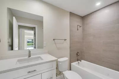 1256 NW Bentley Circle #B, Port Saint Lucie, FL 34986 - Photo 8