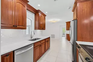 699 NW 16th Ave, Boca Raton, FL 33486 - Photo 8