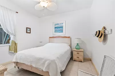 747 Hampton Woods Lane SW, Vero Beach, FL 32962 - Photo 28