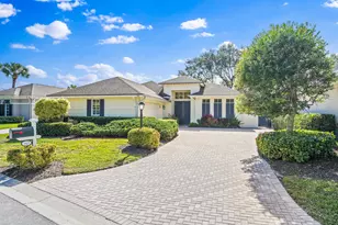 747 Hampton Woods Ln SW, Vero Beach, FL 32962 - Photo 4
