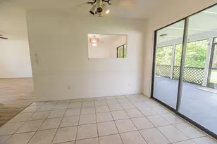 922 SE Thornhill Dr, Port Saint Lucie, FL 34983 - Photo 8