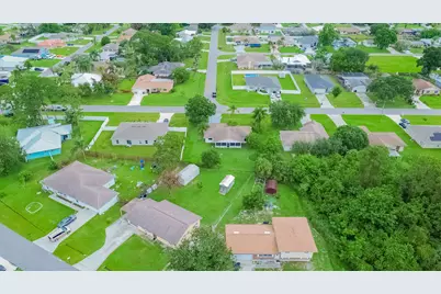 922 SE Thornhill Drive, Port Saint Lucie, FL 34983 - Photo 24