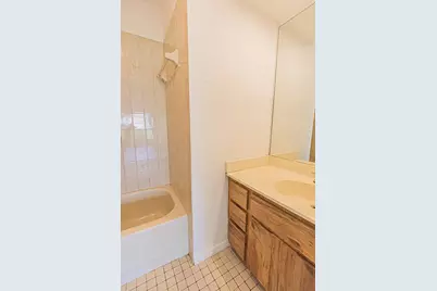 922 SE Thornhill Drive, Port Saint Lucie, FL 34983 - Photo 16