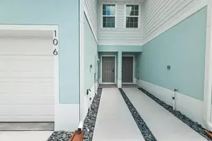 106 Savannah Lks Blvd, Fort Pierce, FL 34982 - Photo 2