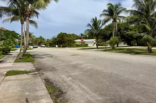 505 Foresteria Dr, Lake Park, FL 33403 - Photo 24