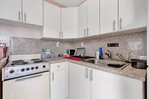 505 Foresteria Dr, Lake Park, FL 33403 - Photo 10