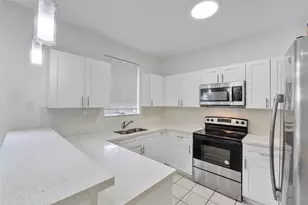 1497 SE 27th St, Homestead, FL 33035 - Photo 2