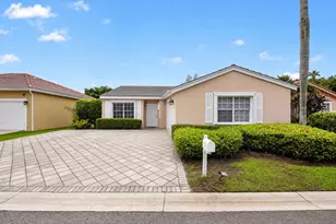 208 Caribe Ct, Greenacres, FL 33413 - Photo 2