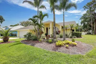 1163 SW Sundew Ct, Palm City, FL 34990 - Photo 4
