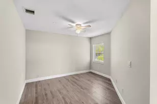 16358 SW 8th St, Pembroke Pines, FL 33027 - Photo 18