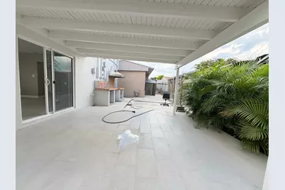 1390 W 37th Street #101, Hialeah, FL 33012 - Photo 12