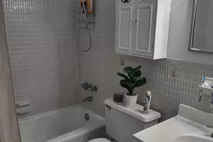 2151 NE 68th St, Fort Lauderdale, FL 33308 - Photo 8
