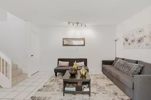 9702 NW 5th Ln, Miami, FL 33172 - Photo 2